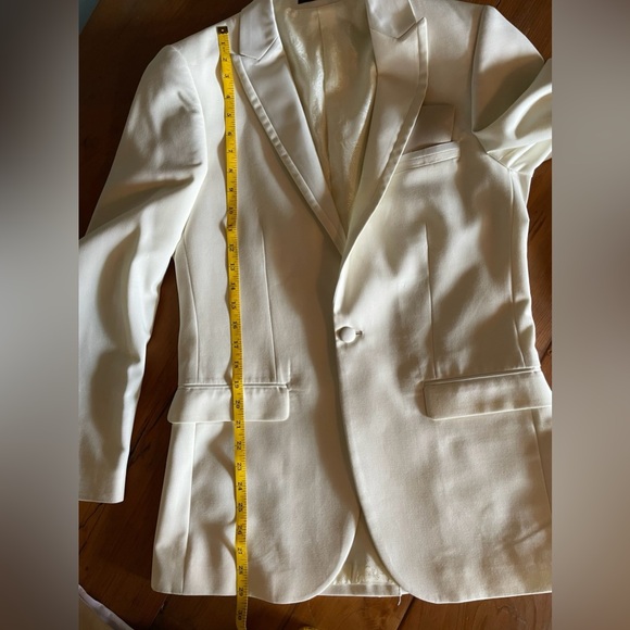 BRYAN MICHAELS Men’s Ivory Slim Fit 2 Piece Tuxedo W/Champagne 4 Piece Vest Set - Picture 6 of 17